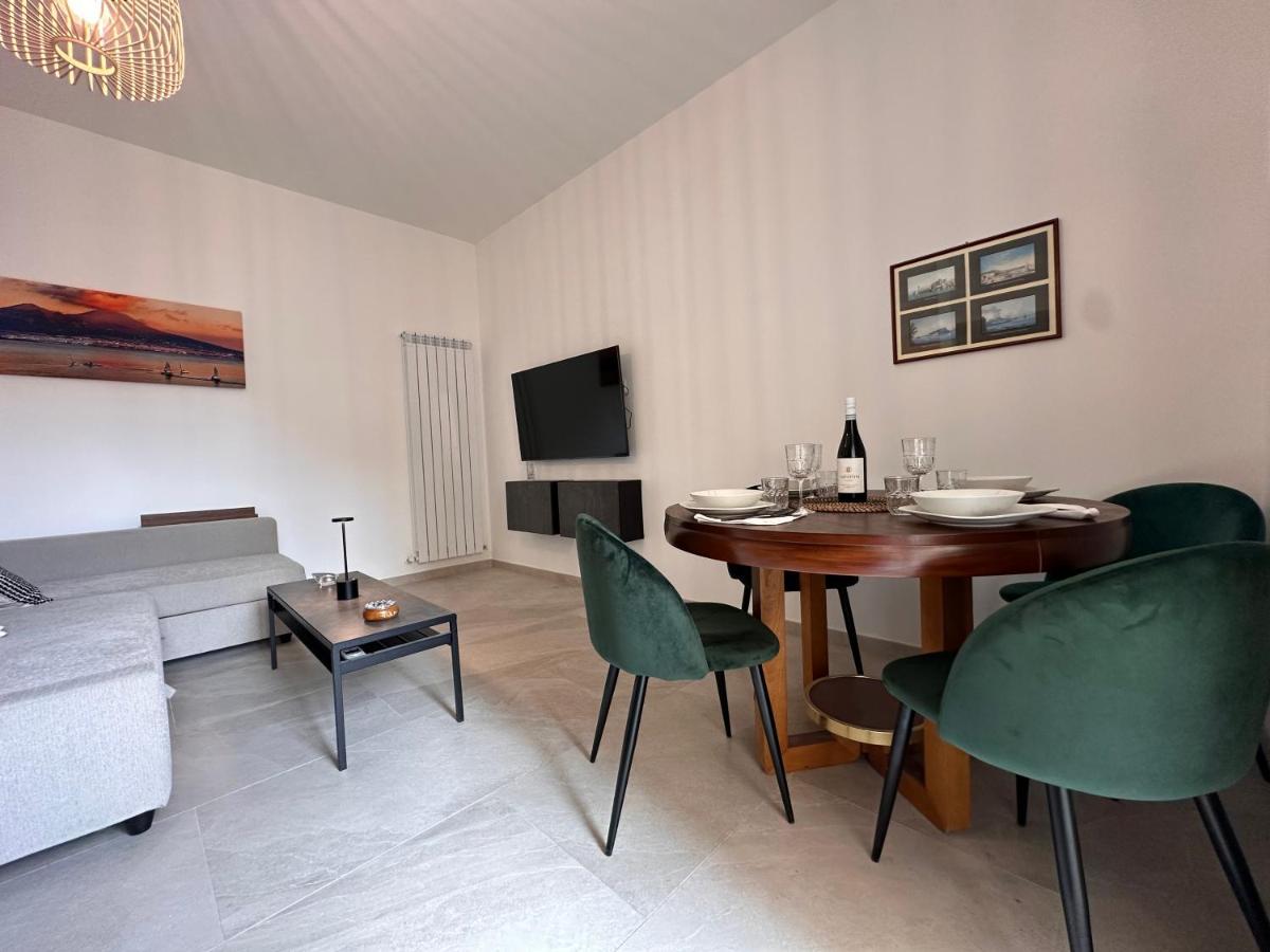 Clara Domus By Domusextra Apartment Наполи Екстериор снимка