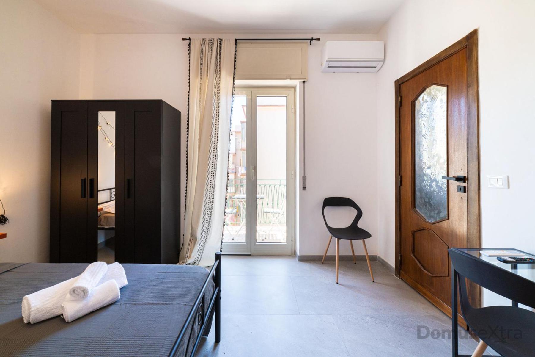 Clara Domus By Domusextra Apartment Наполи Екстериор снимка