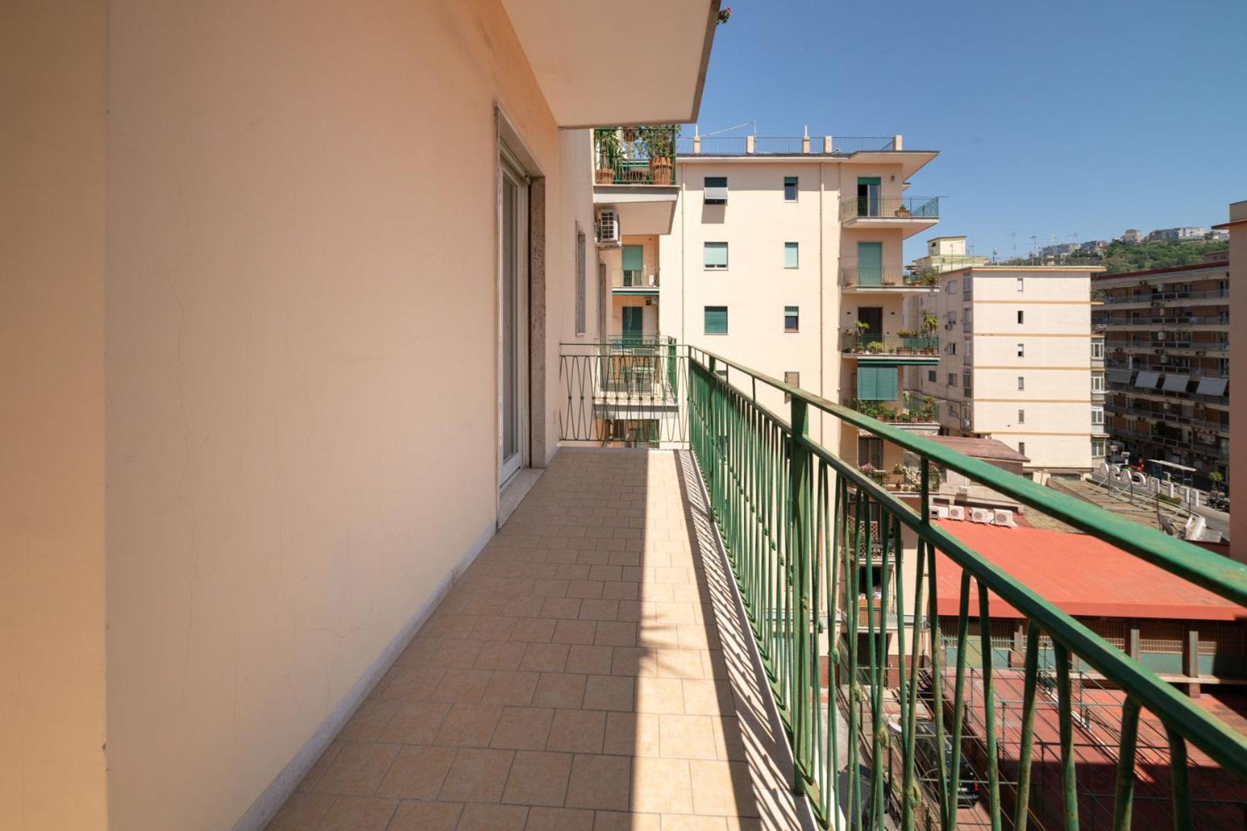 Clara Domus By Domusextra Apartment Наполи Екстериор снимка
